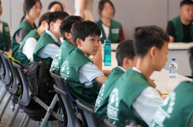 小记者探科技 探秘生命密码：走进生物实验室感受“神奇微生物”的独特魅力(图10)