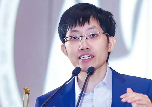 2025《自然》十大人物揭晓梁文锋、杜梦然等上榜(图1)